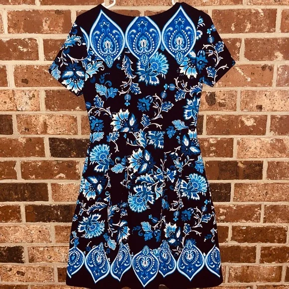 Size 6 Blue Floral Dress - Picture 2 of 3
